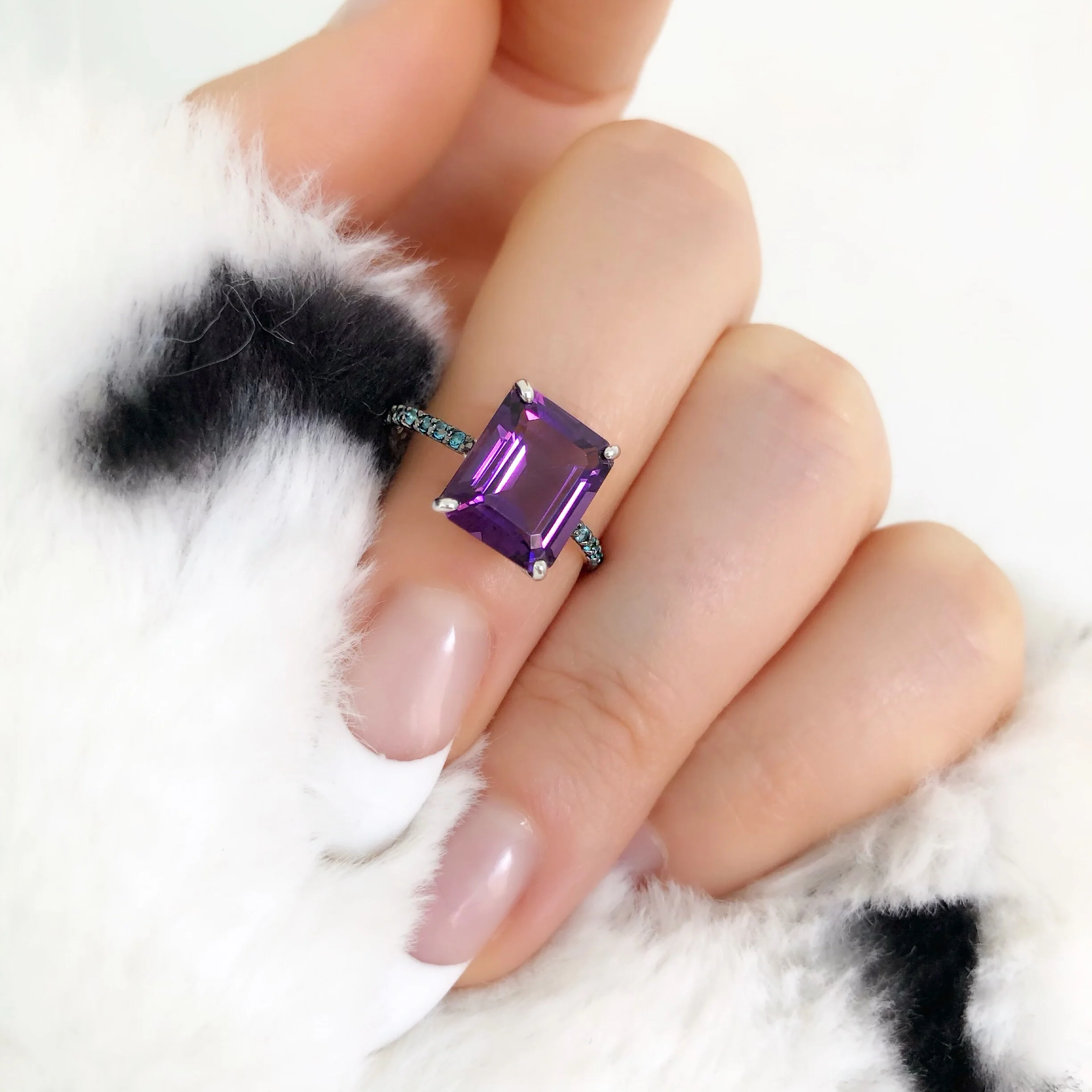 14K GEMSTONE DREAM RING (EMERALD SHAPE) - Image 6