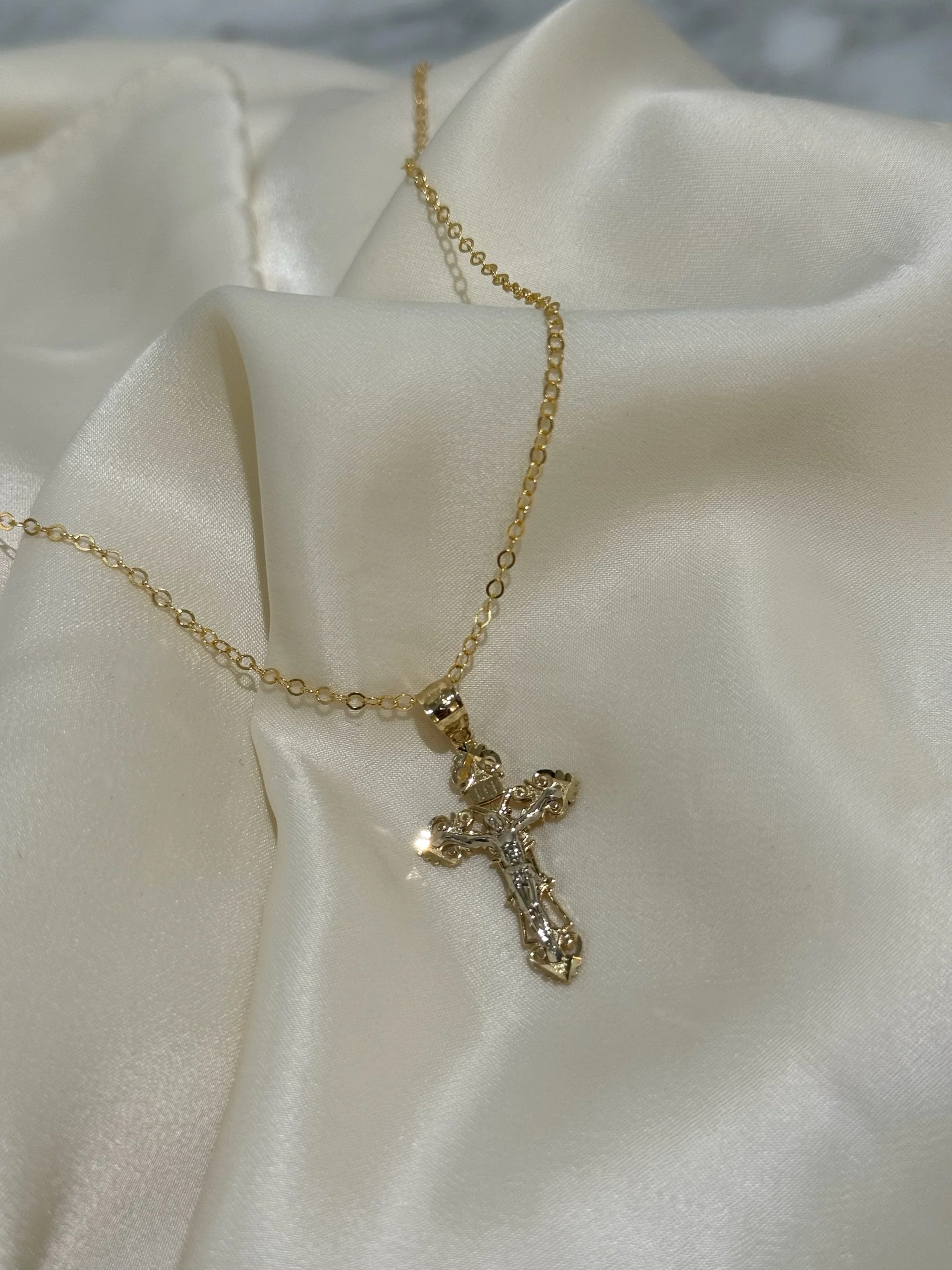14K ICONIC GLORY CROSS - Image 2