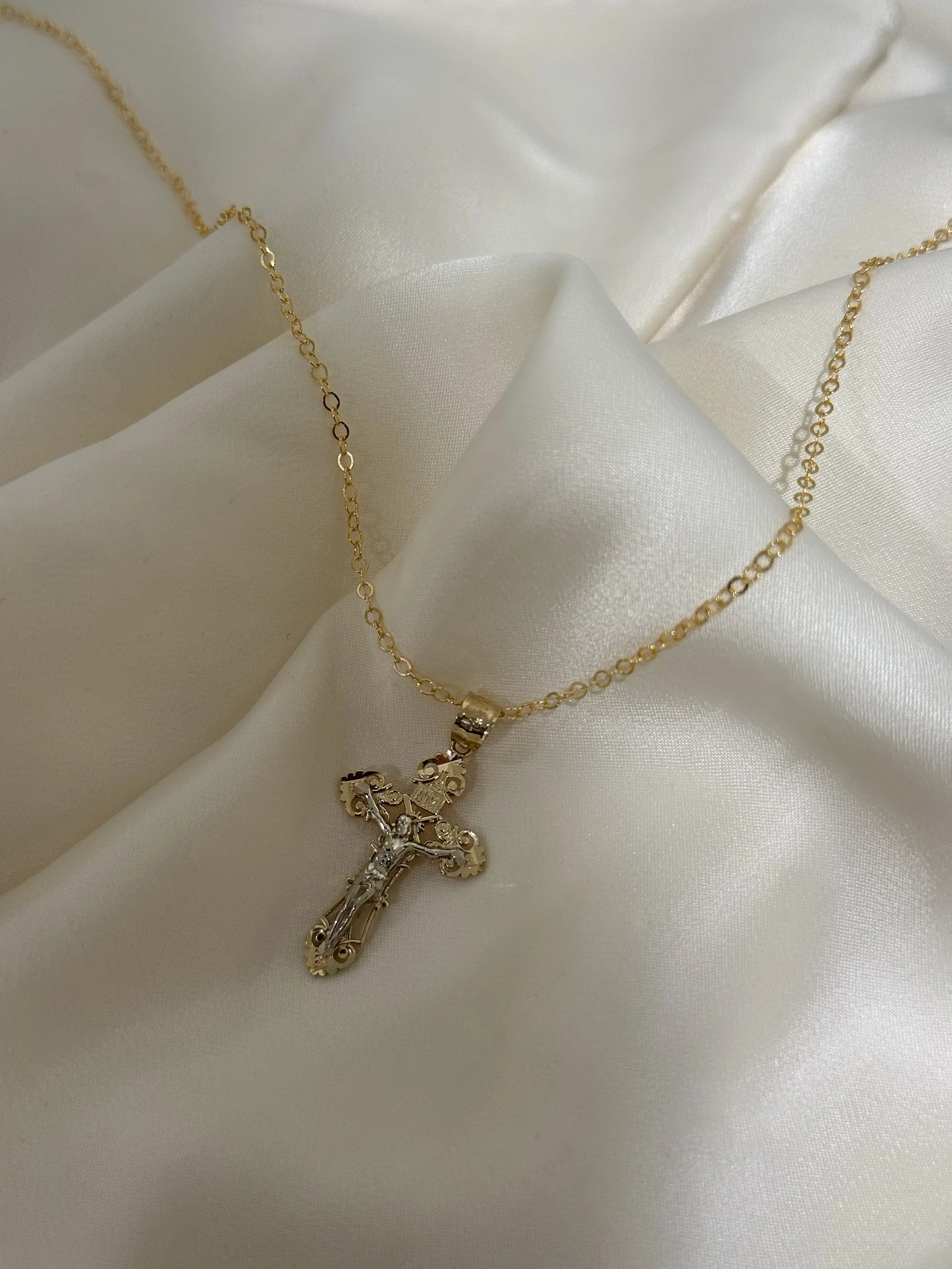 14K ICONIC GLORY CROSS - Image 3