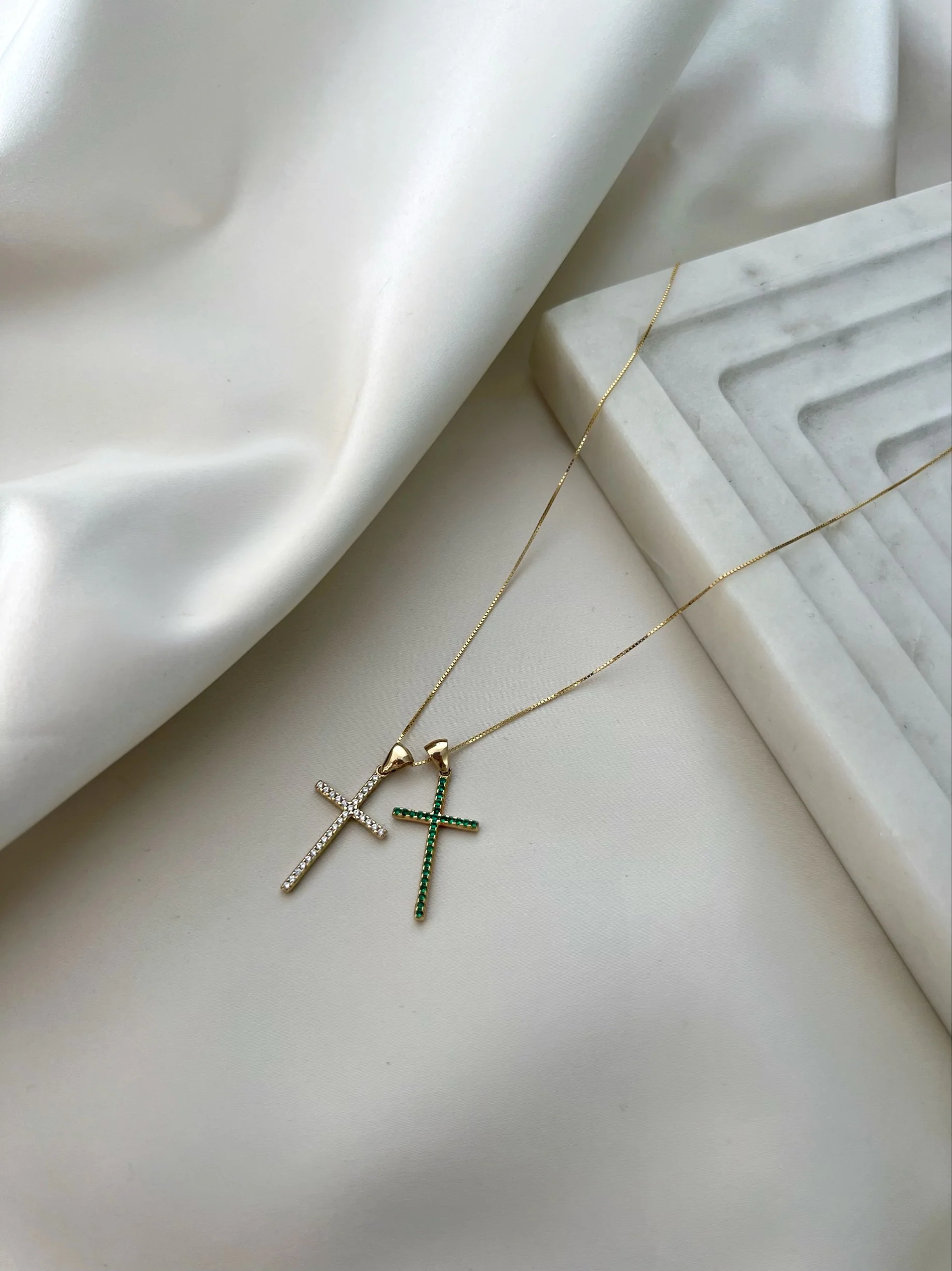14K MULTICOLORE GEM CROSS - Image 2