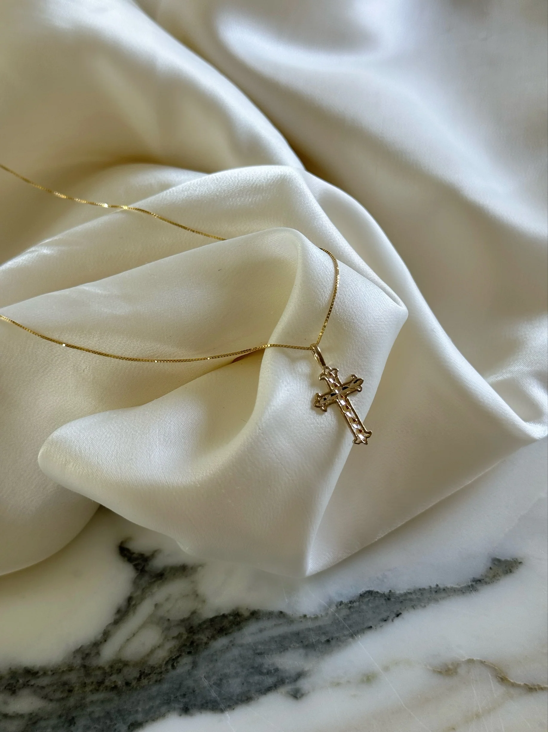 14K REFLECTION CROSS - Image 3