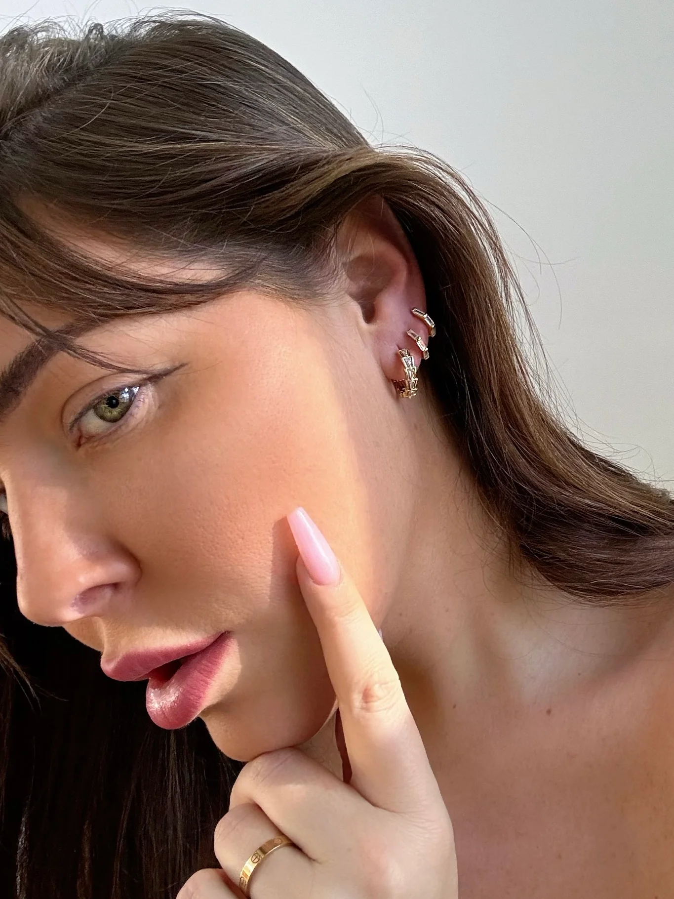 BAGUETTE SERPENT HOOPS - Image 2