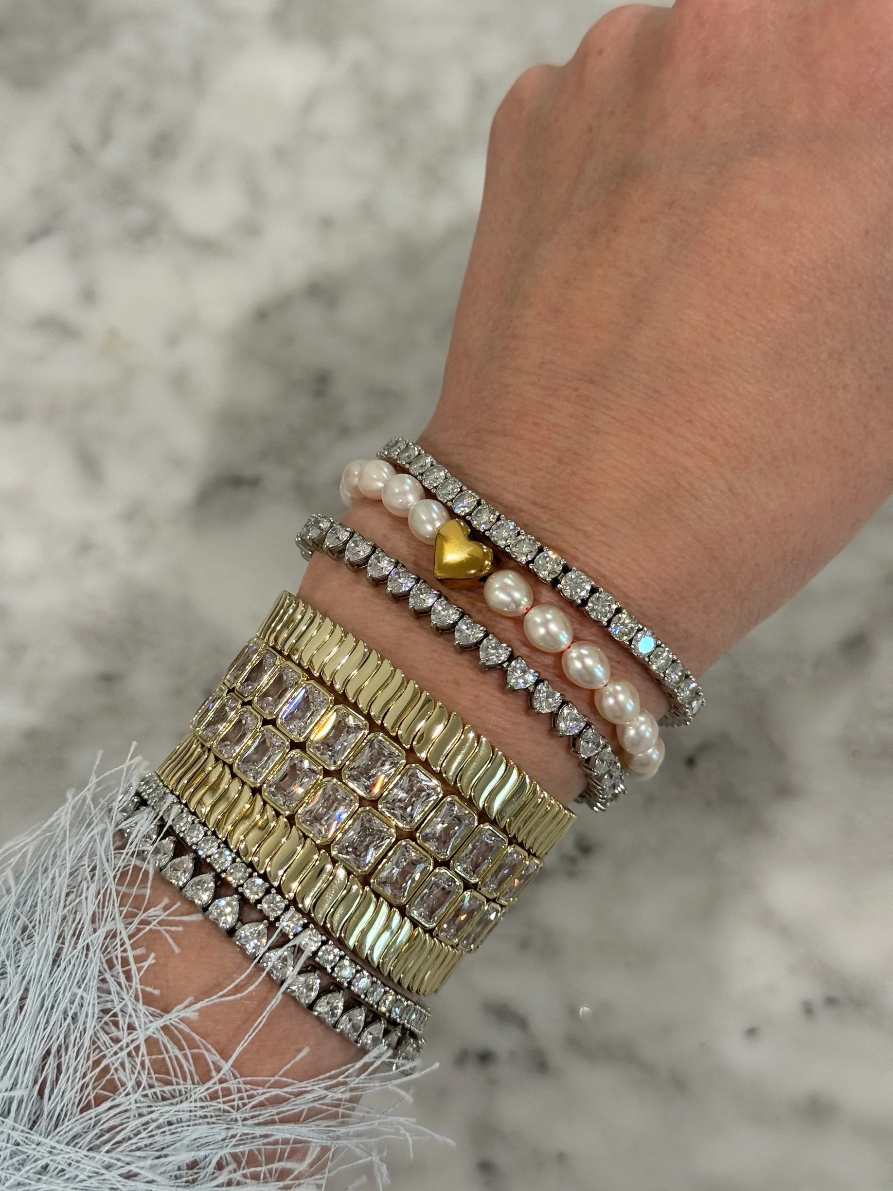 BE MINE PEARLS (NECKLACE & BRACELET) - Image 2