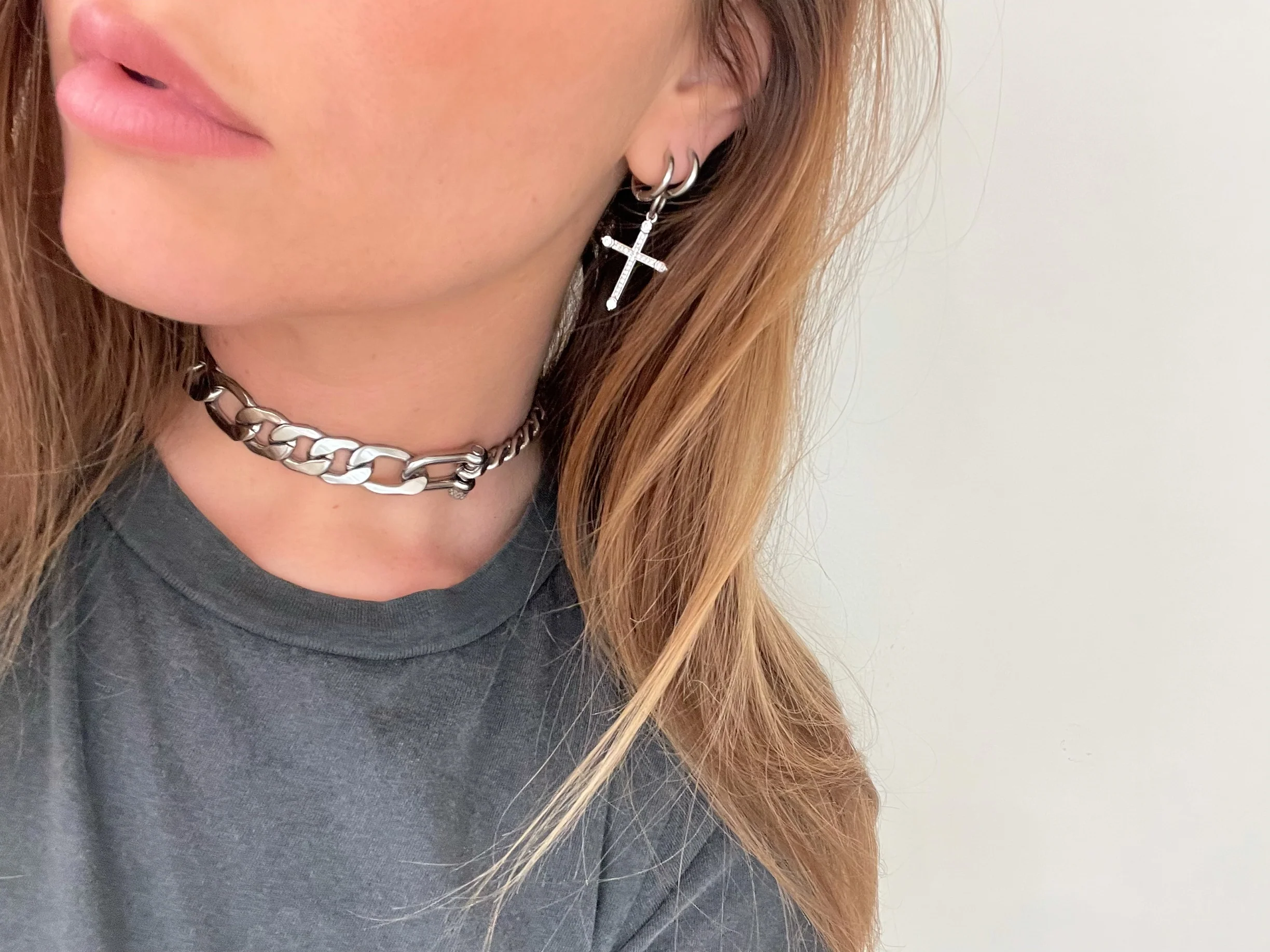 COEUR NOIR HOOPS - Image 3