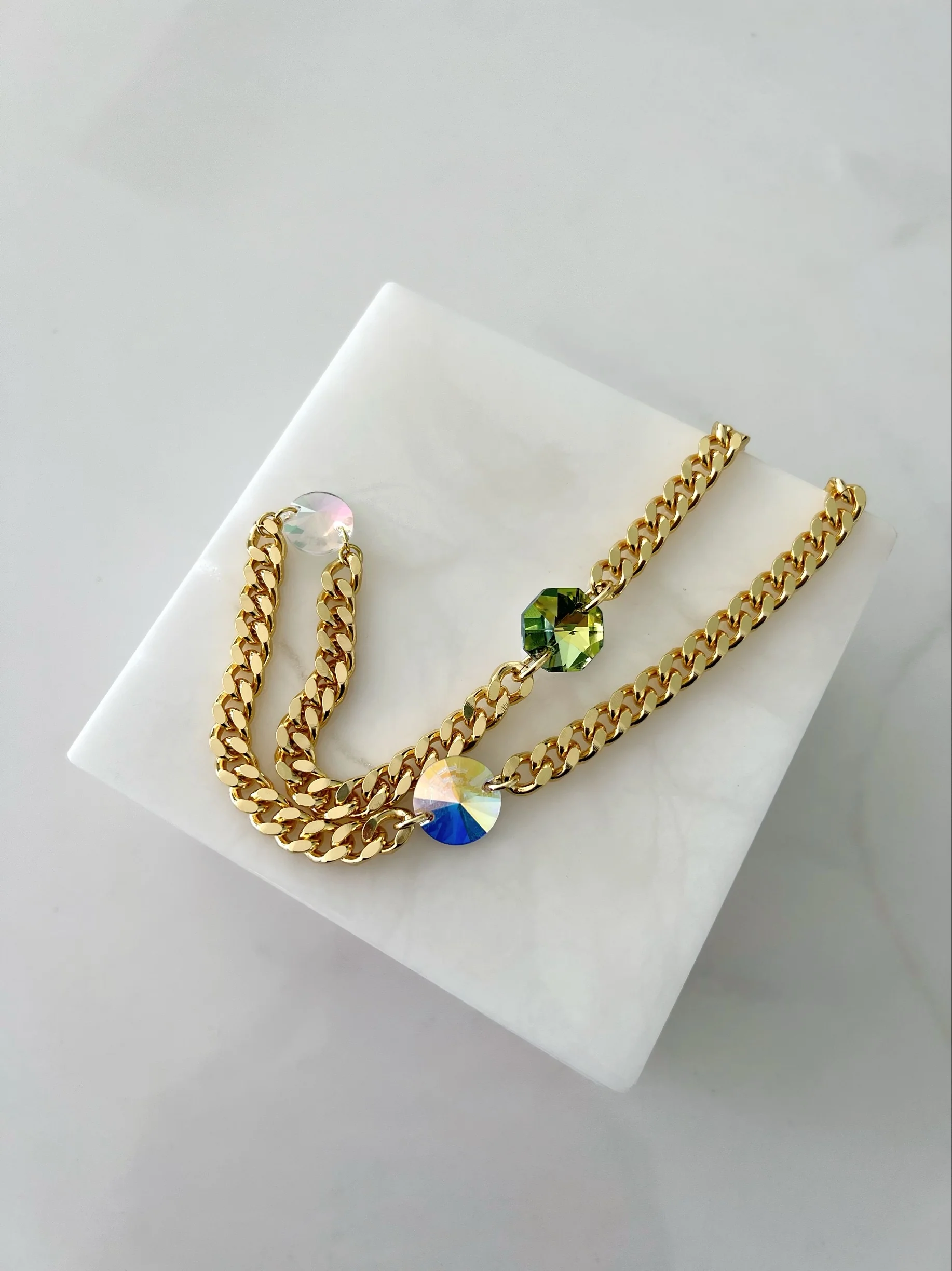 CRYSTAL GLAMOUR NECKLACE - Image 5