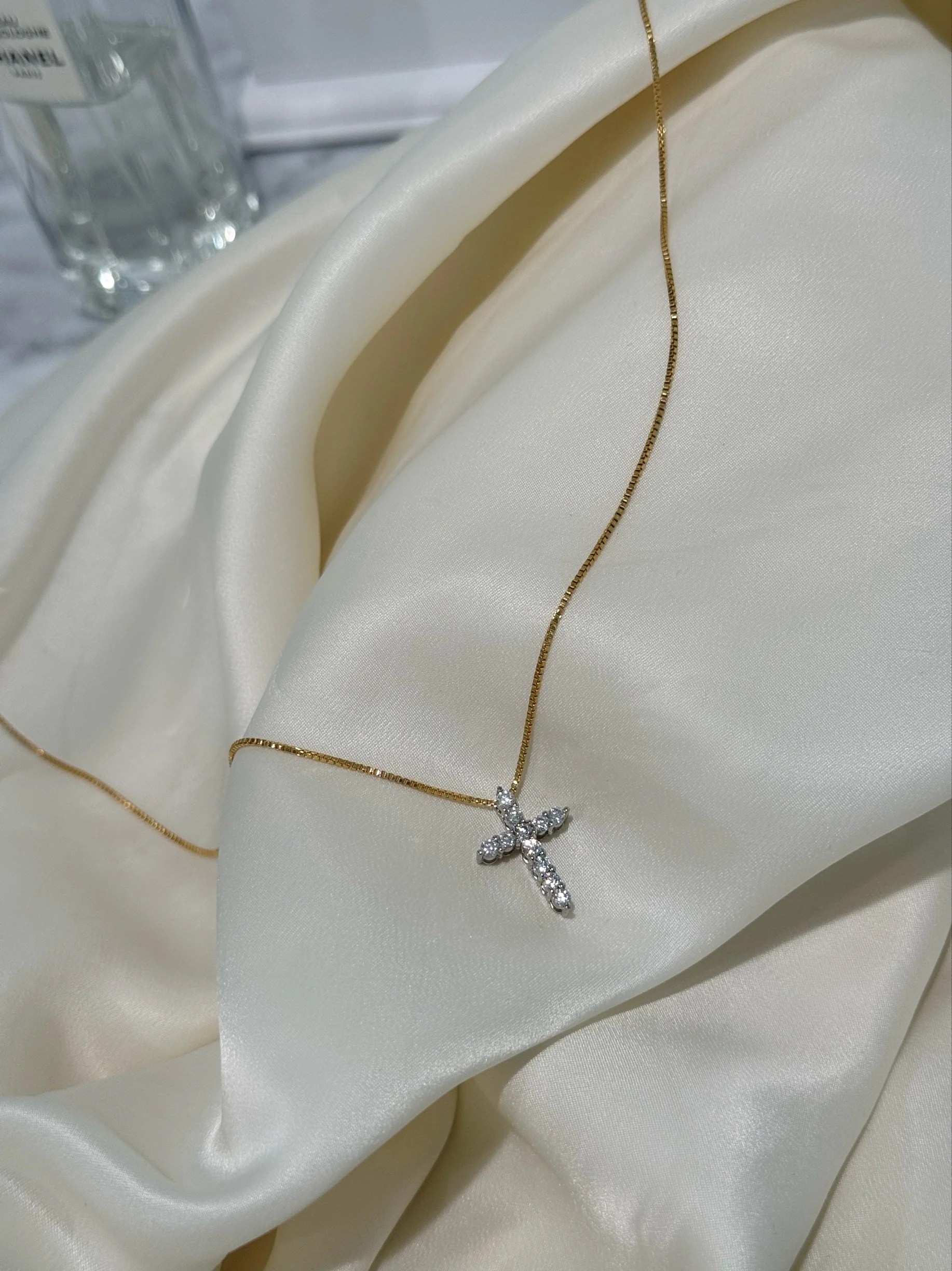 DREAM CROSS (925 MOISSANITE) - Image 3