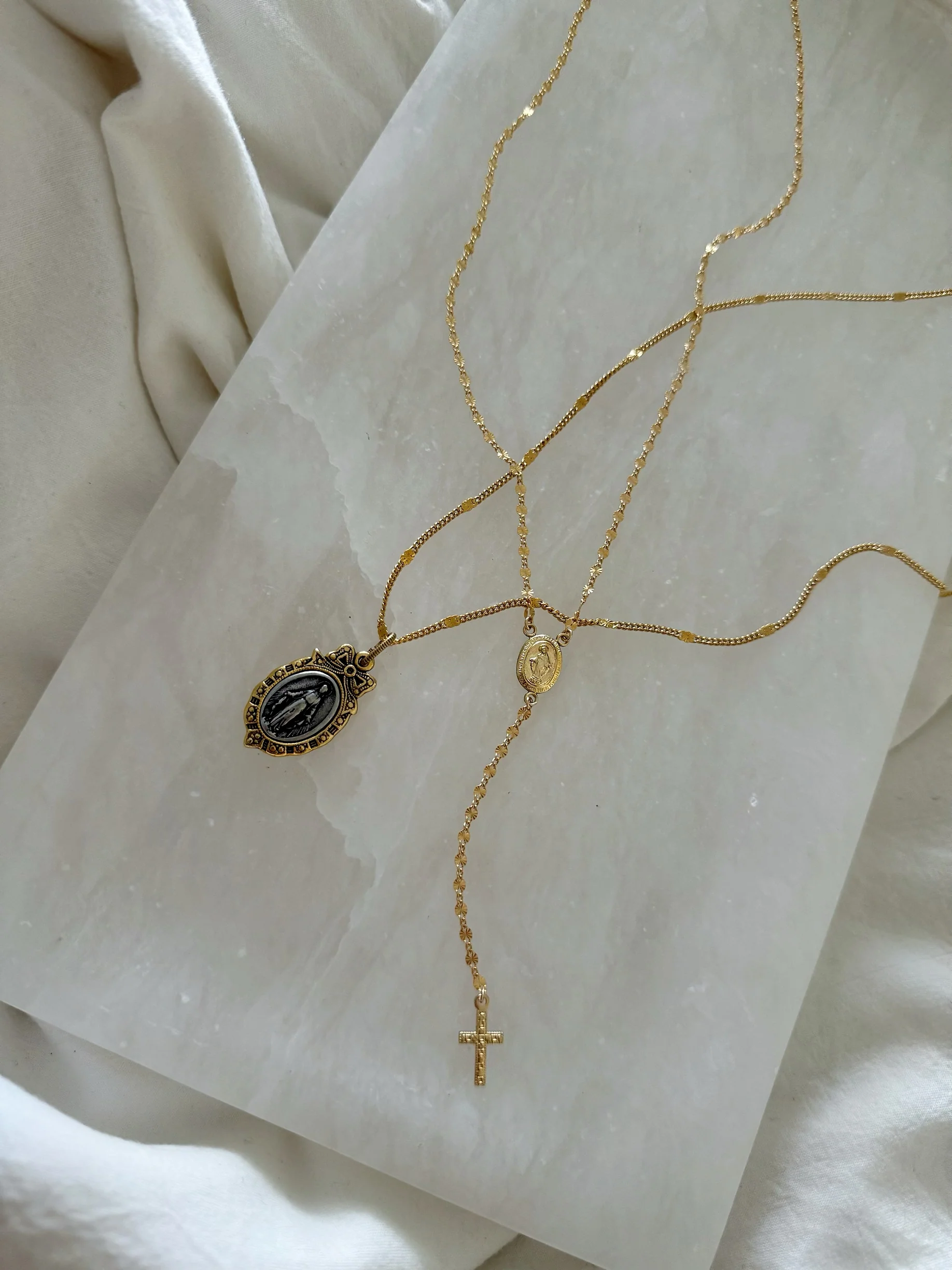 EVERYDAY GLEAM ROSARY (14K GOLD FILLED) - Image 6
