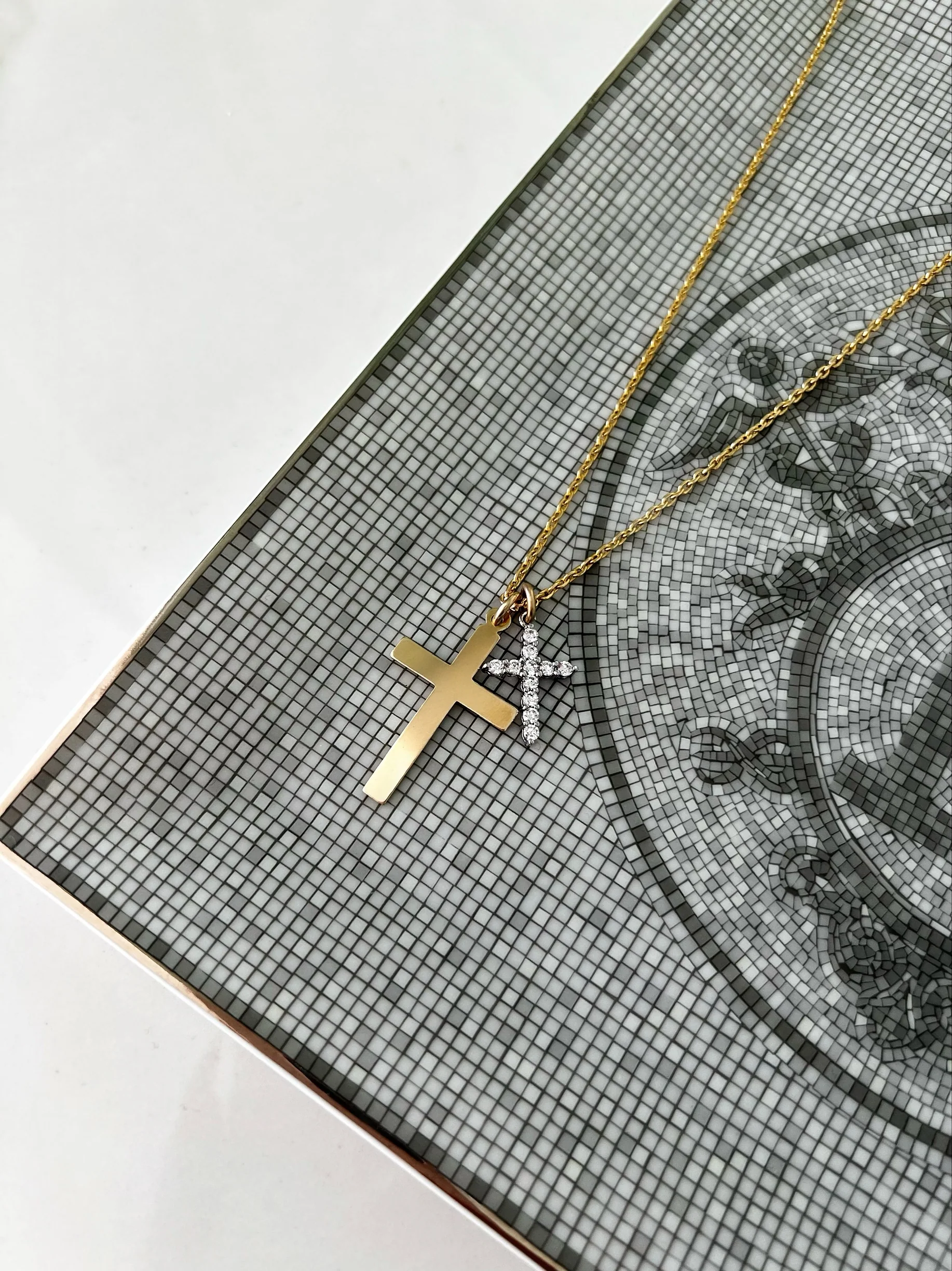 FLASH CROSS CHARM NECKLACE - Image 2