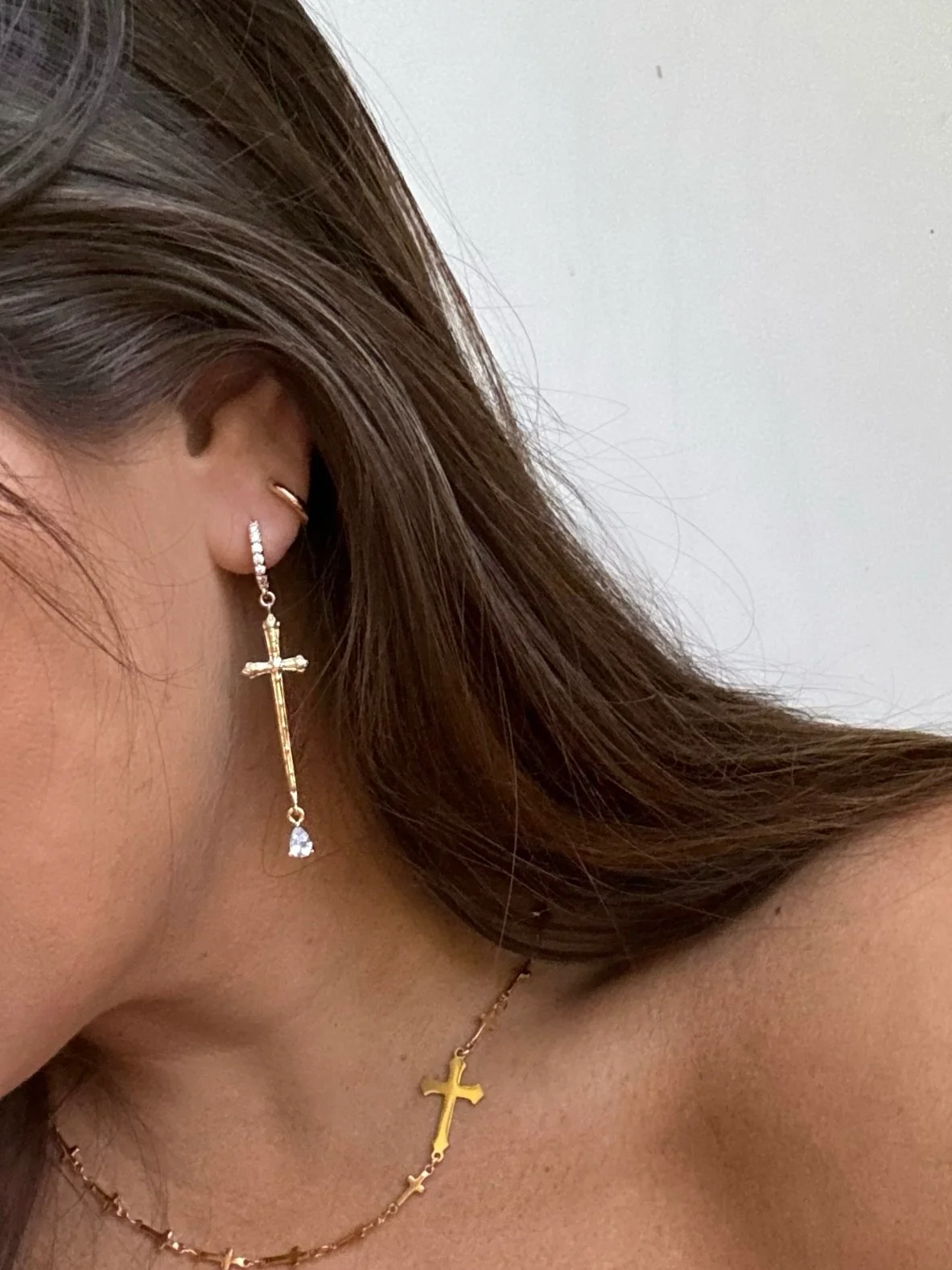 GIRL TEAR DAGGER EARRINGS - Image 2
