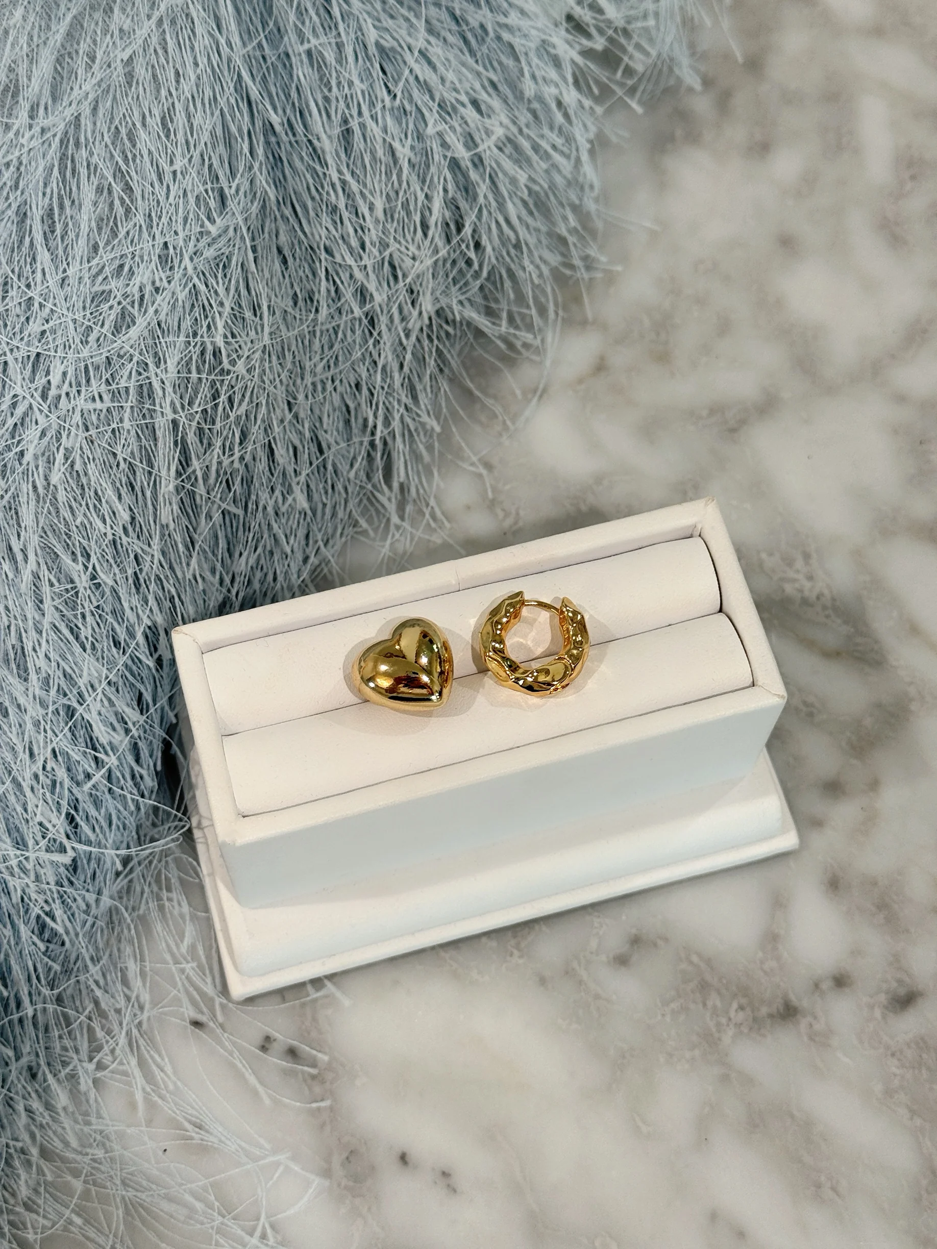 LOVE CRUSH EARRING SET - Image 4