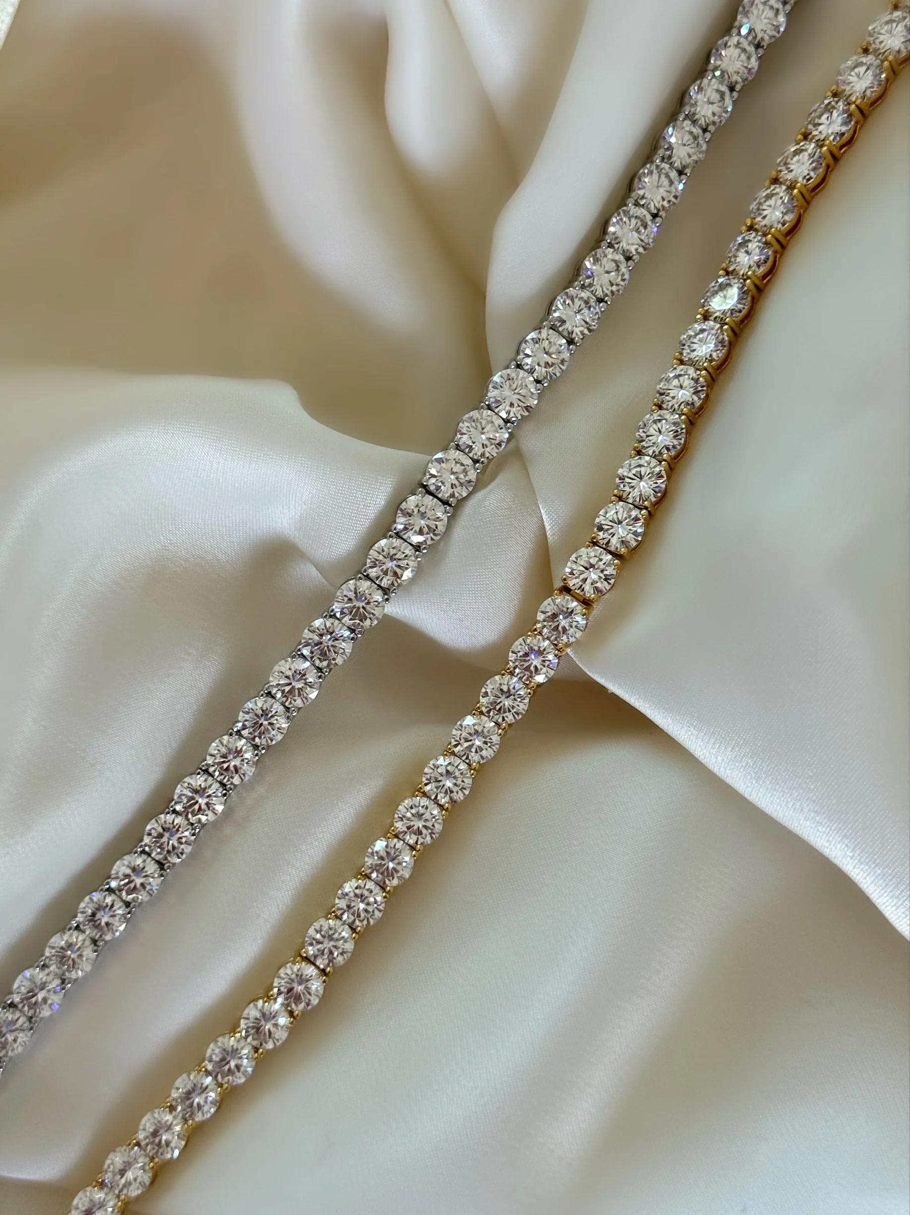 LUXE DREAM TENNIS BRACELET (925 MOISSANITE) - Image 3