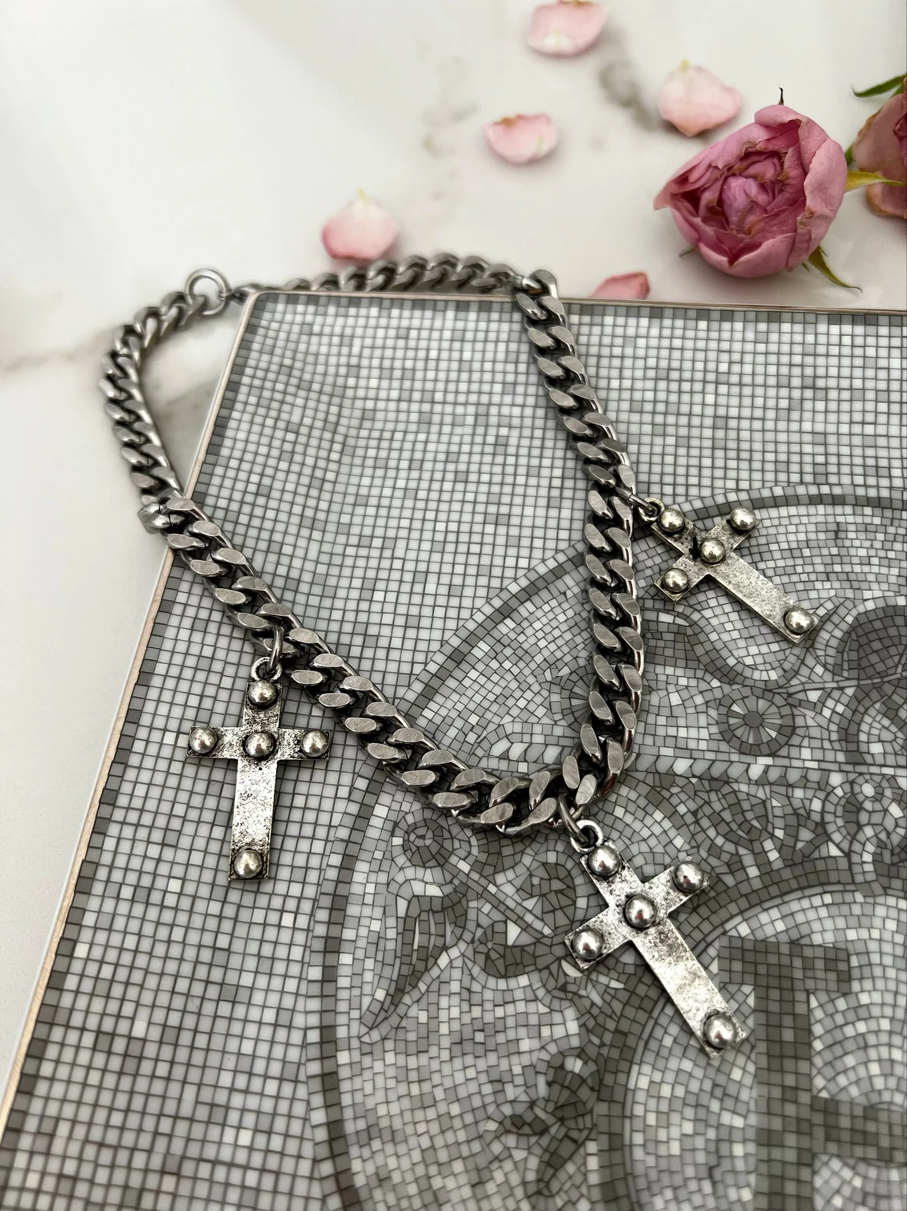 MONARCH TRIO OF CROSSES - Image 3