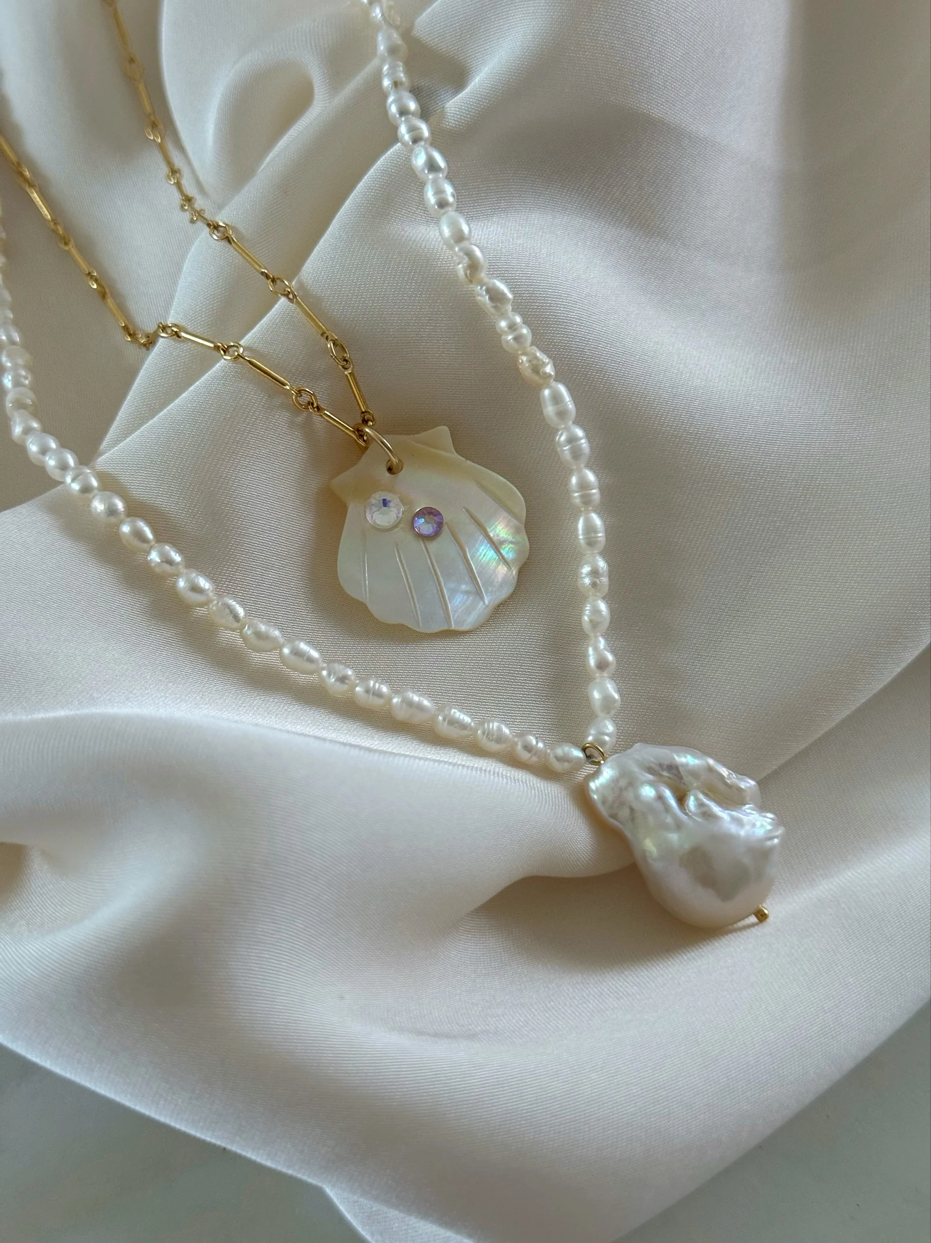 MOONLIGHT PEARL NECKLACE - Image 4