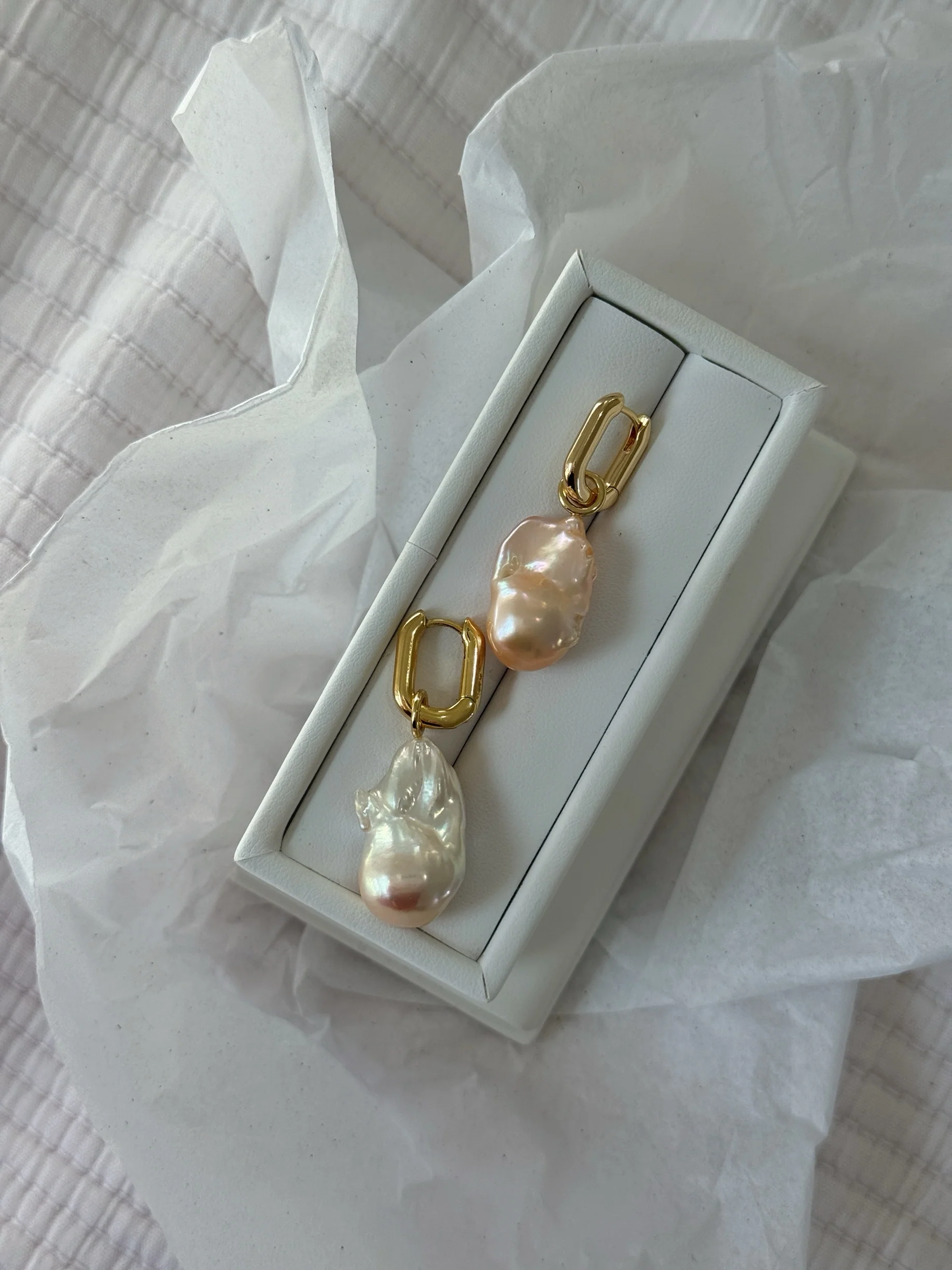 PÊCHE PEARL EARRINGS