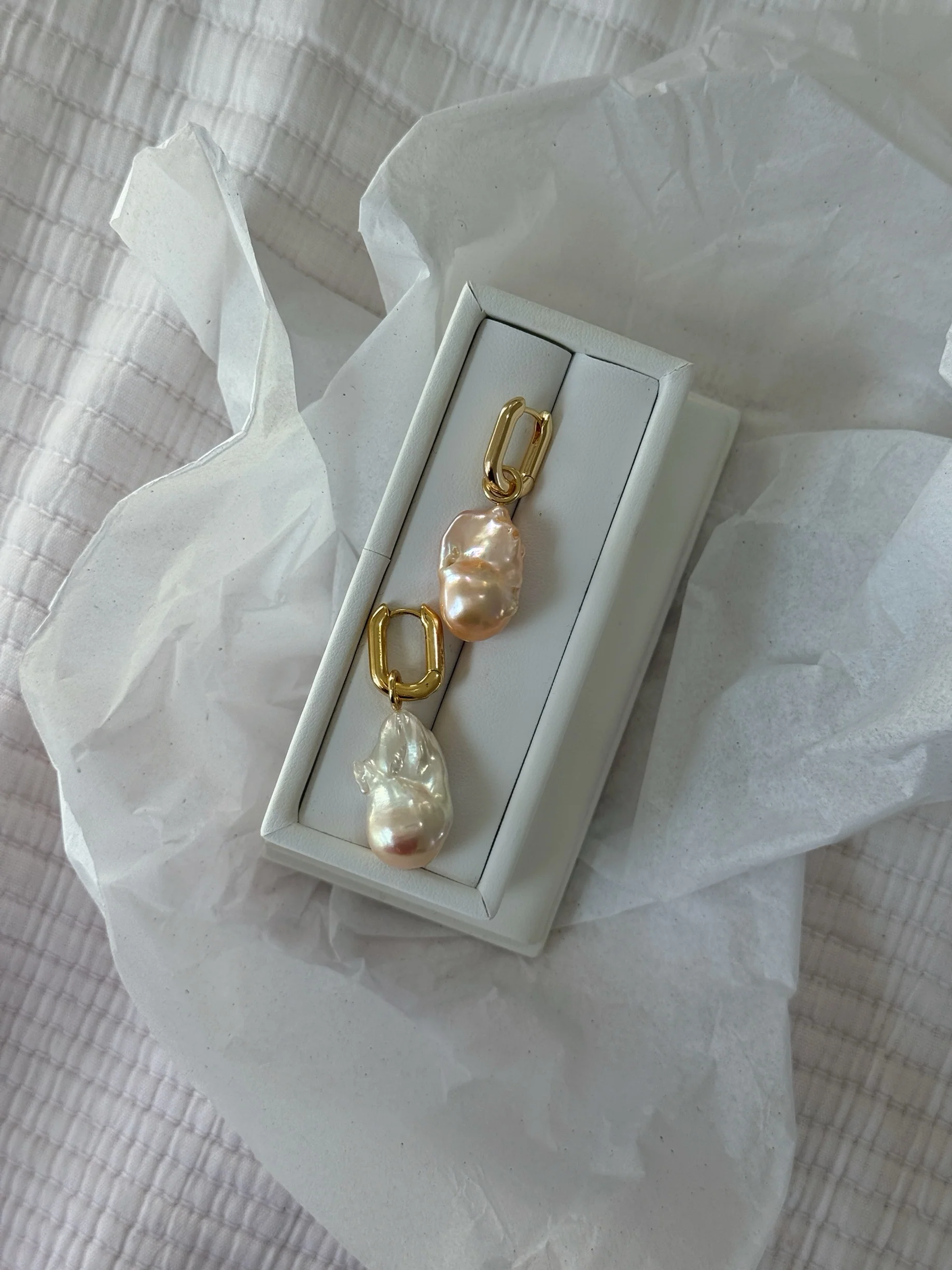 PÊCHE PEARL EARRINGS - Image 3