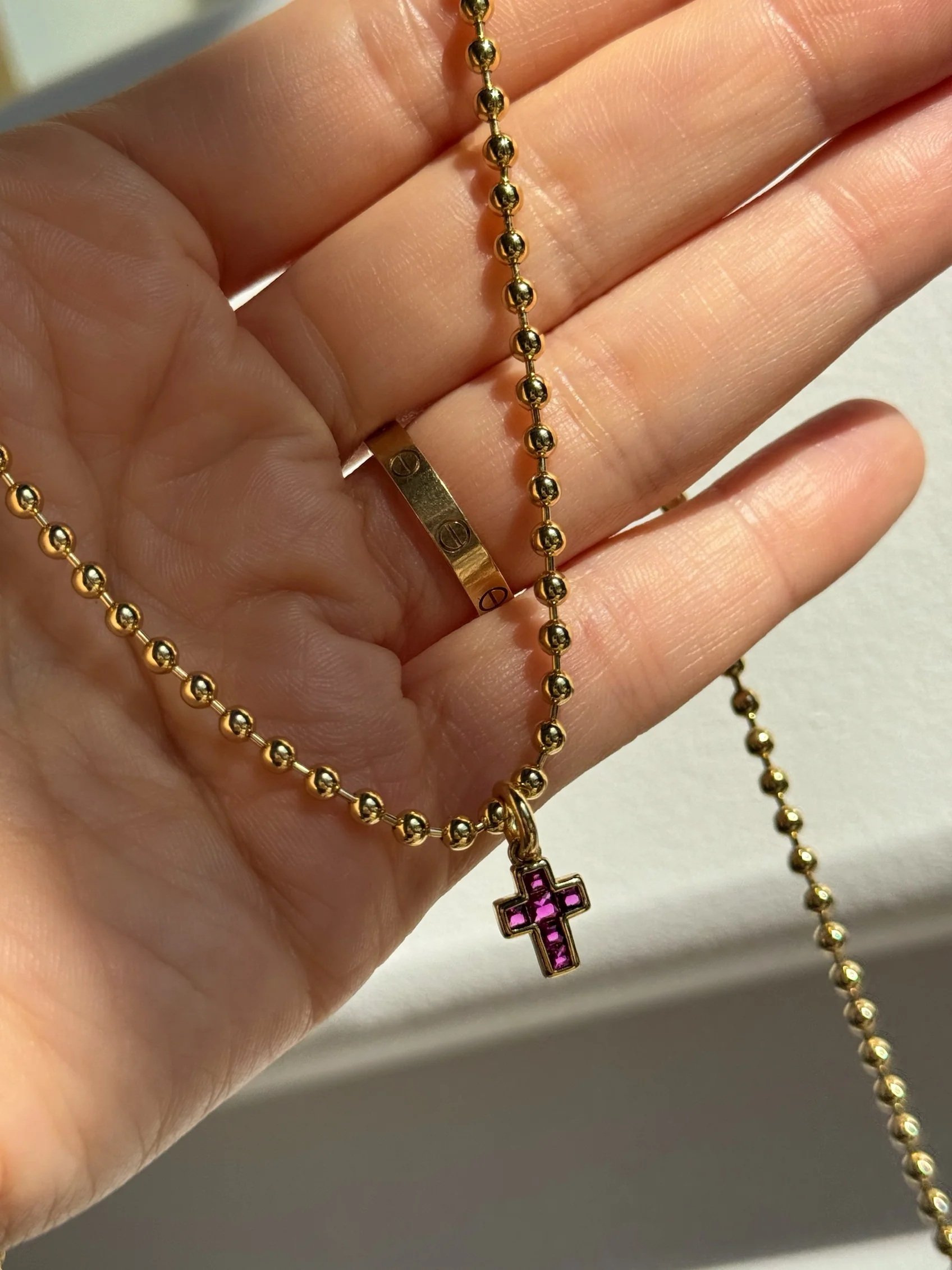 PETITE CERISE CROSS