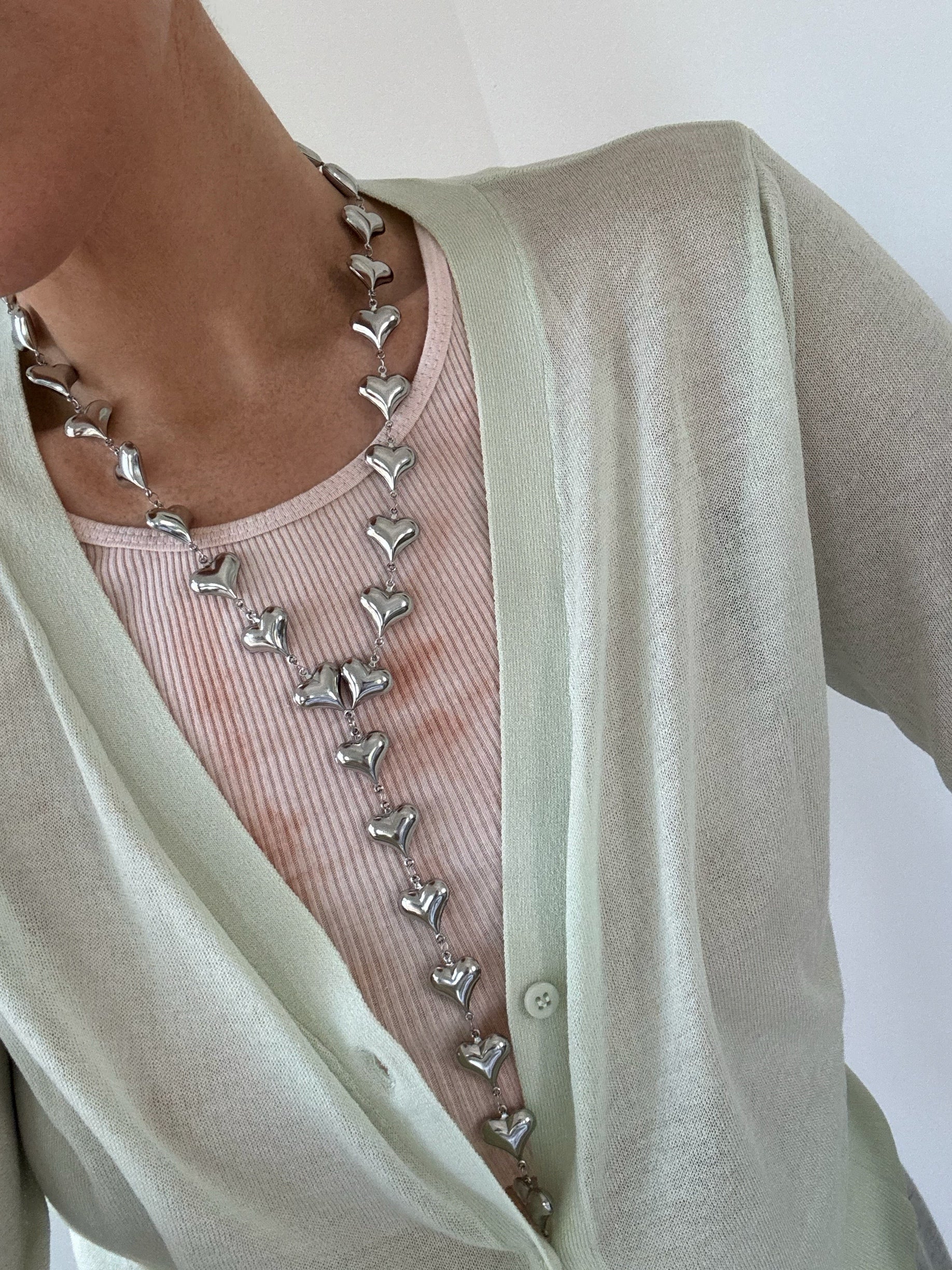 PLATINUM PUFF LARIAT - Image 3