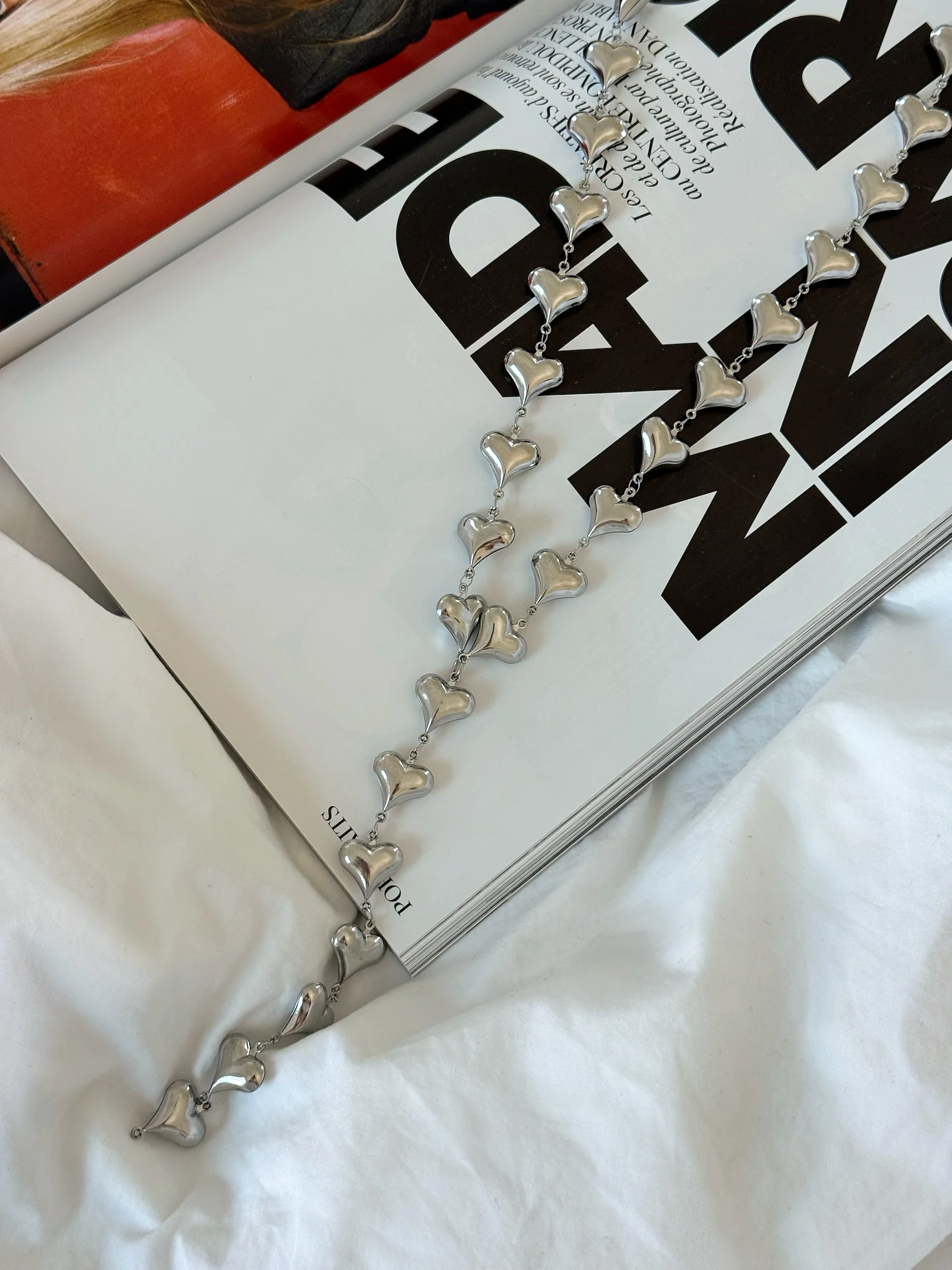 PLATINUM PUFF LARIAT - Image 4