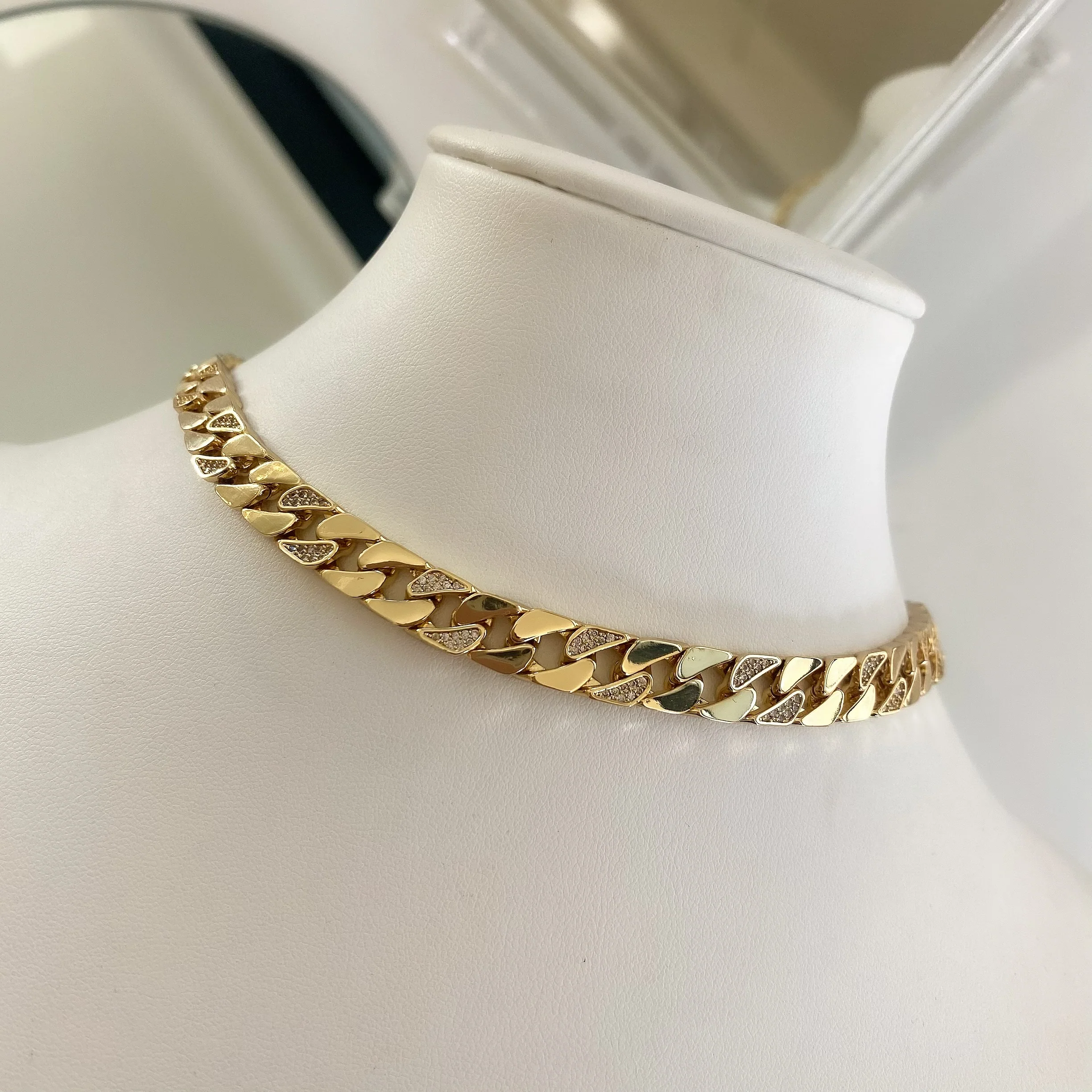 RUE PAVÉ (NECKLACE & BRACELET) - Image 5