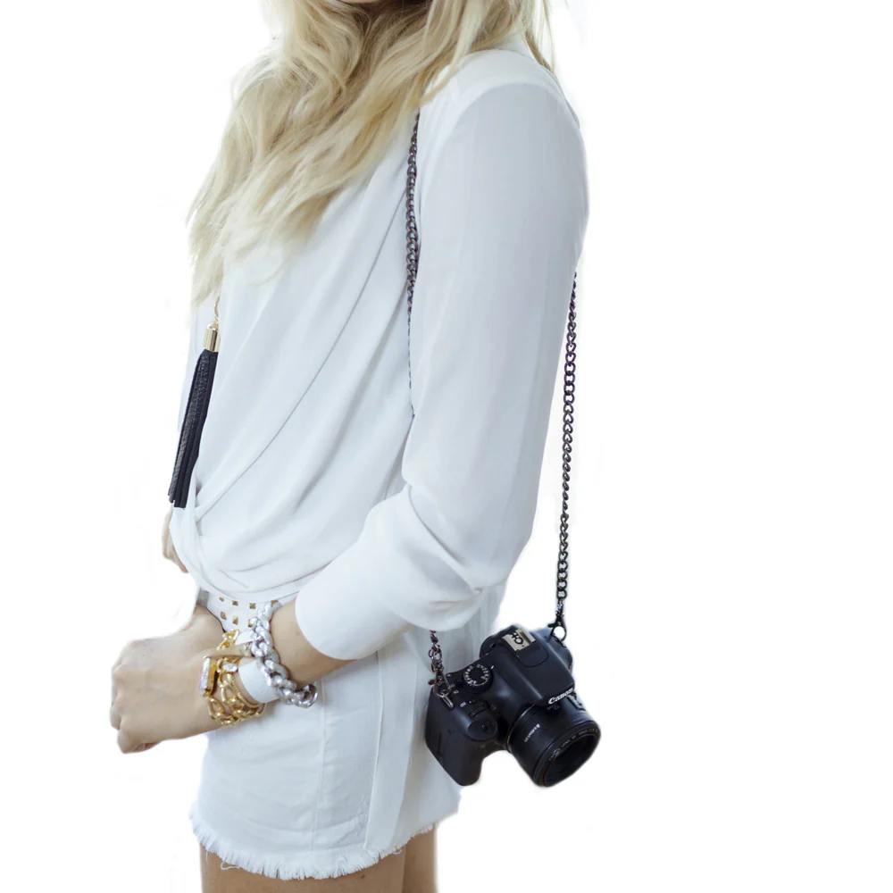 STRIKE A POSE - Image 3