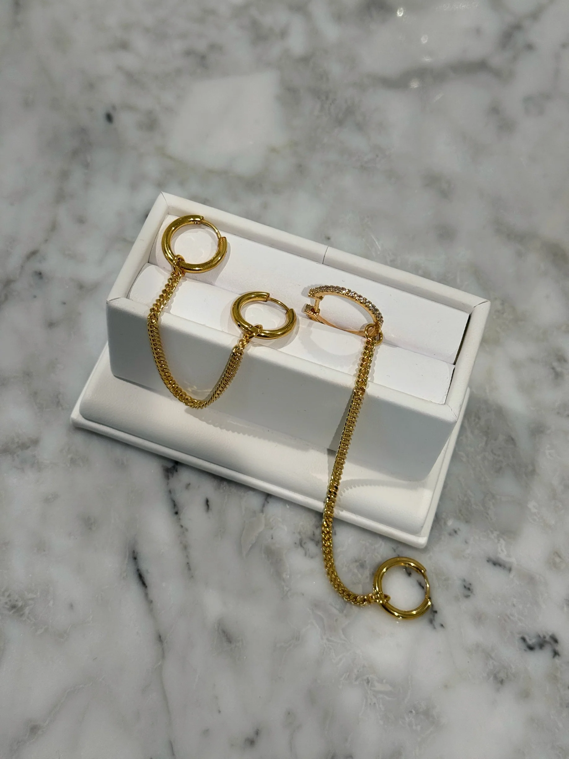 THAT ONE GIRL EARRINGS - Image 3