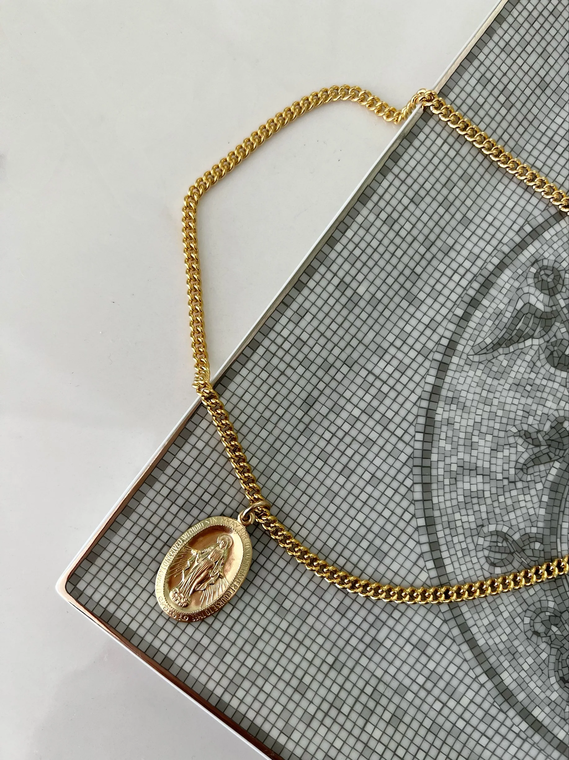 THE HOLY MOTHER NECKLACE - Image 2