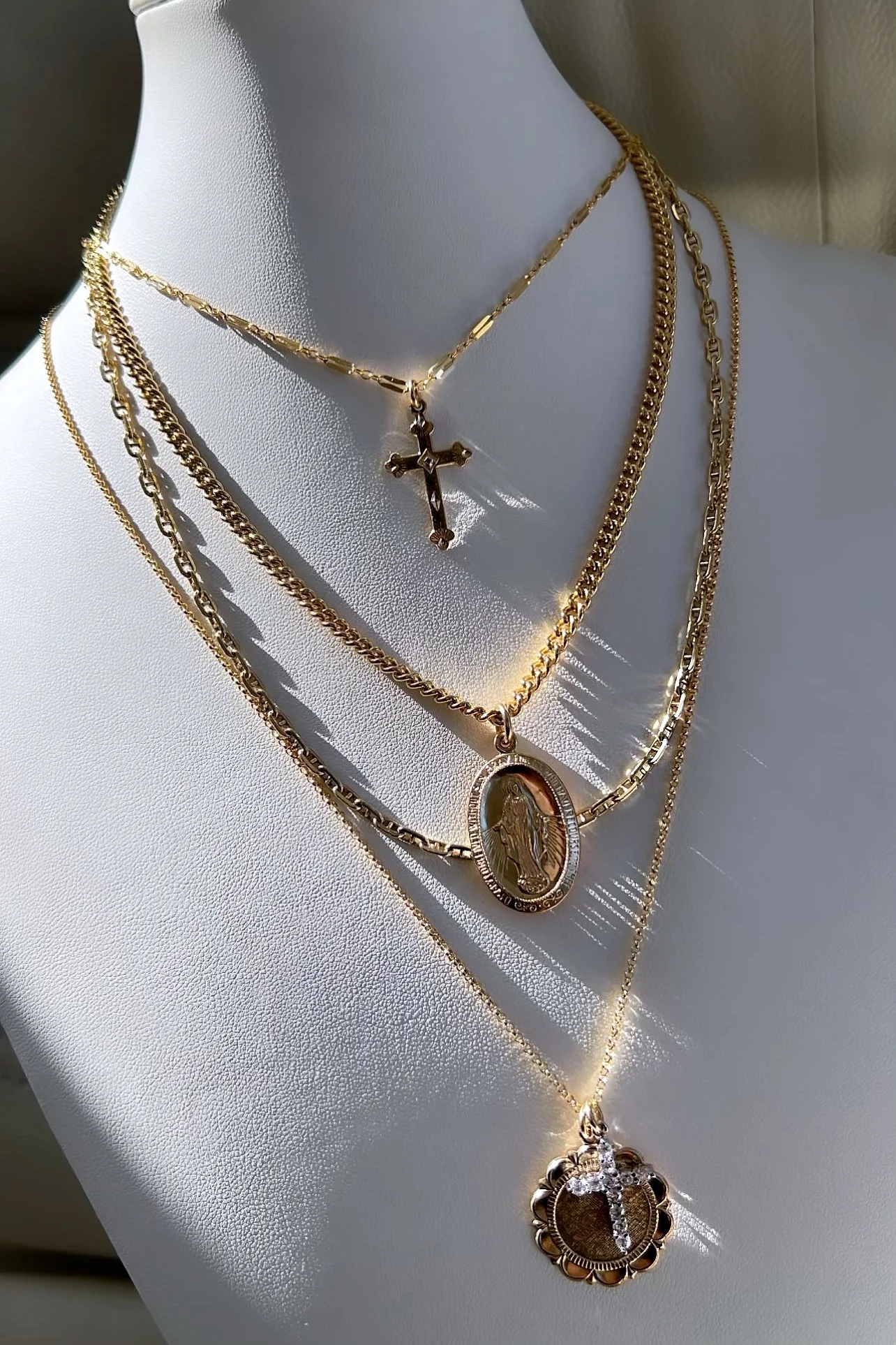 THE HOLY MOTHER NECKLACE - Image 5