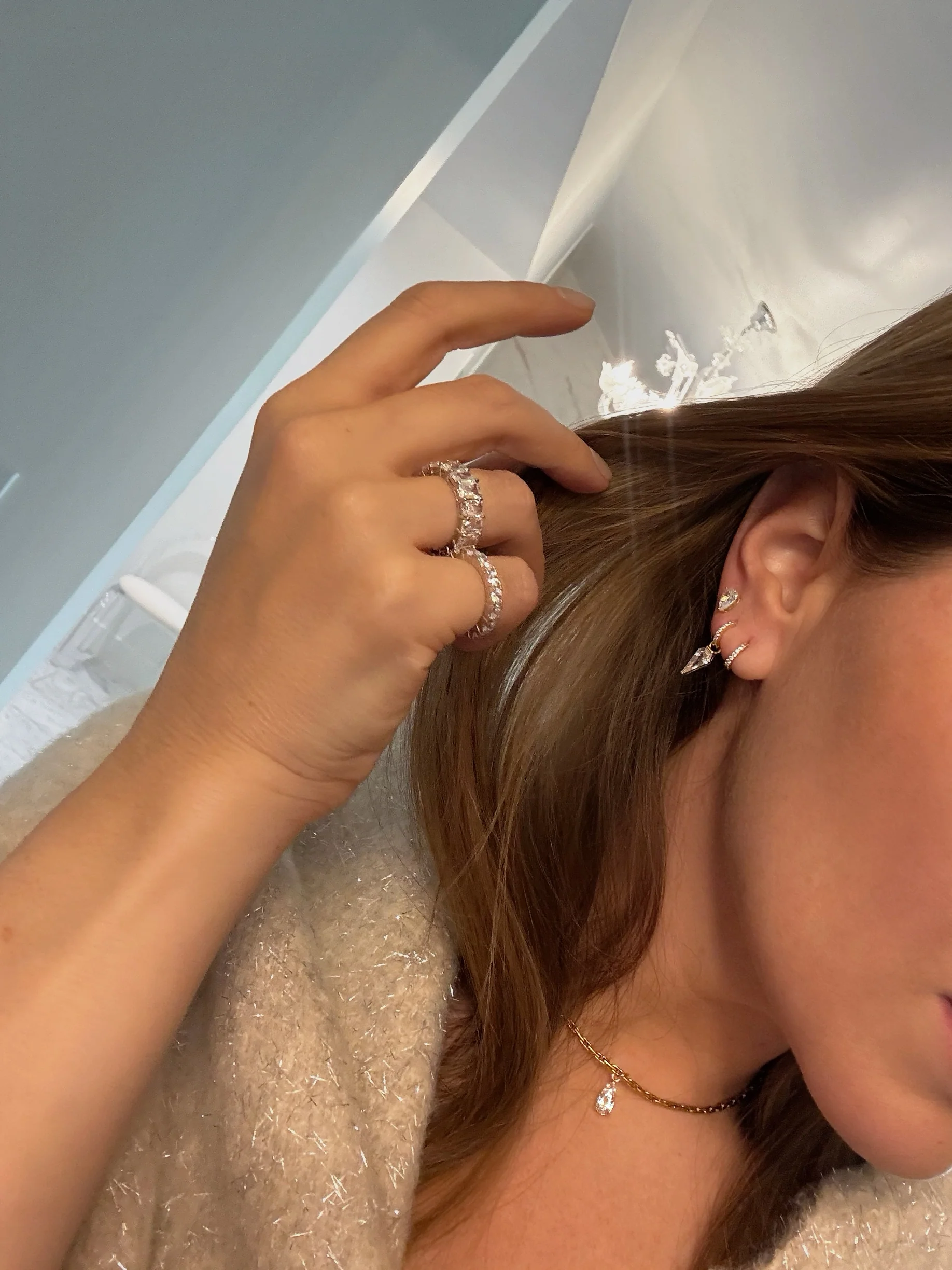 THE PERFECT TEAR STUDS (925 STERLING SILVER) - Image 3