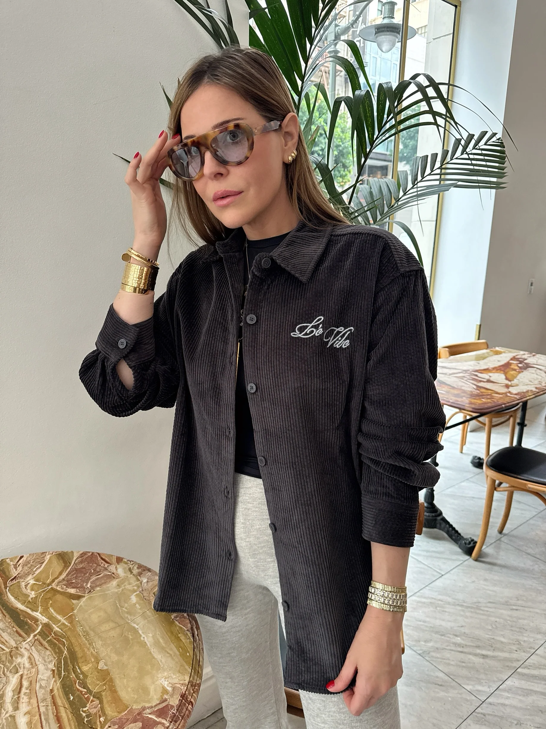LÉ VIBE SHACKET - Image 2
