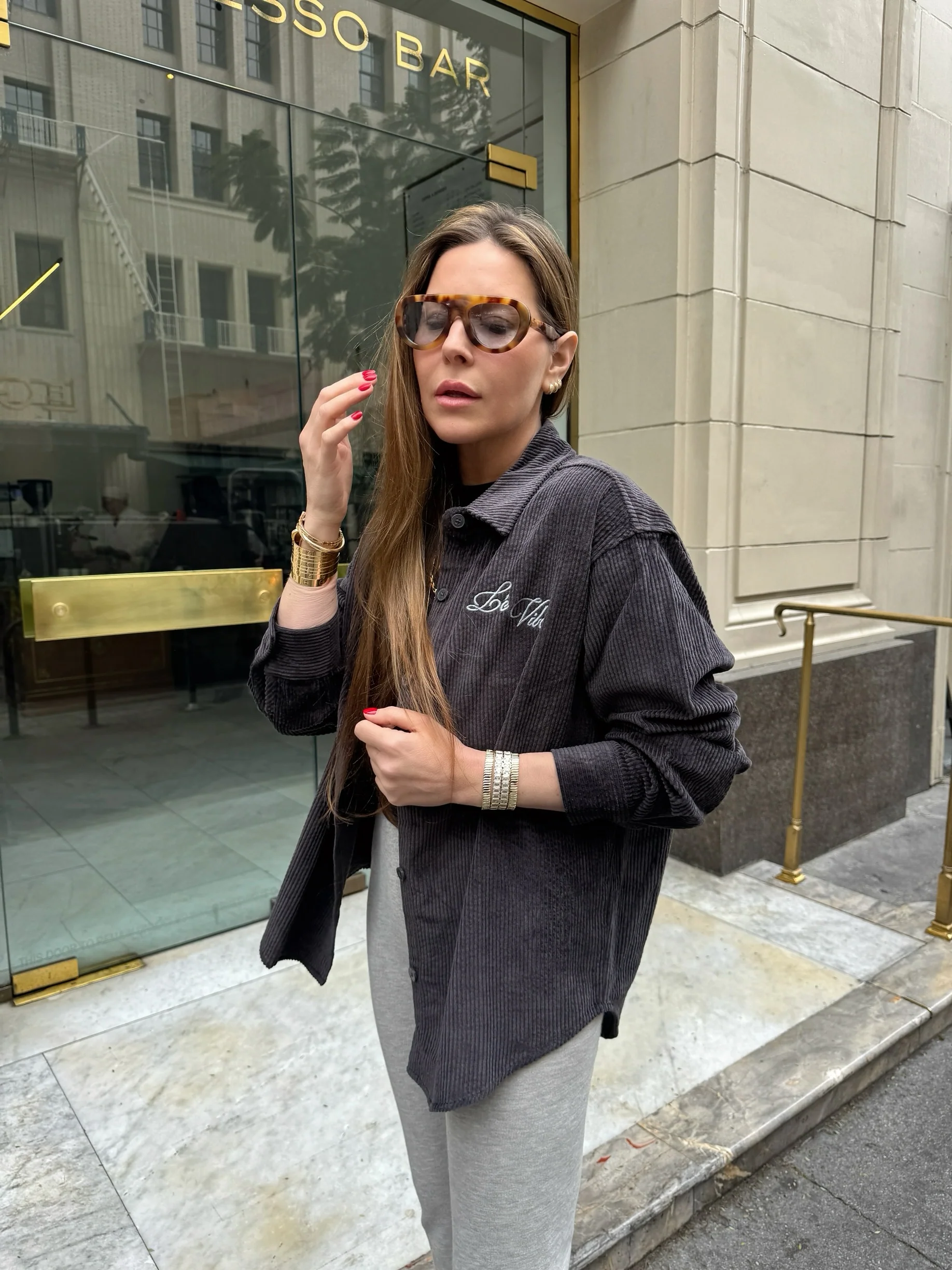 LÉ VIBE SHACKET - Image 3